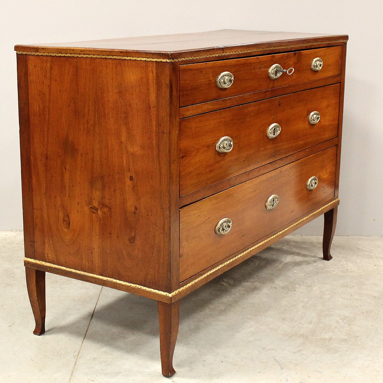 Direttorio chest of drawers in walnut, late 18th century 5