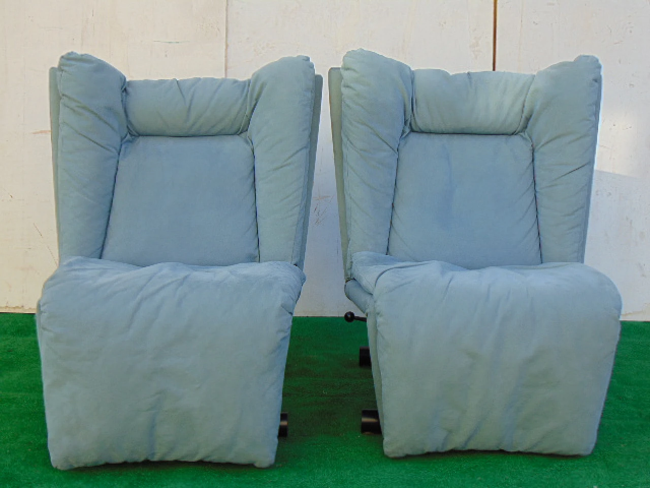 Pair of Cinova armchairs, '80s 2