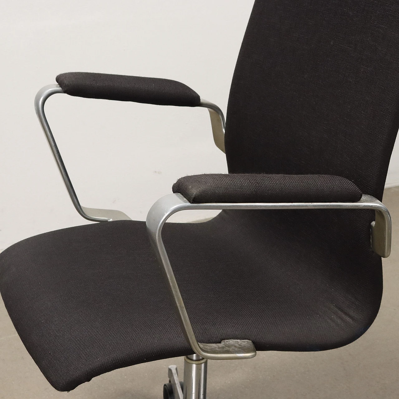 Sedia girevole Oxford di Arne Jacobsen per Fritz Hansen, anni '80 4