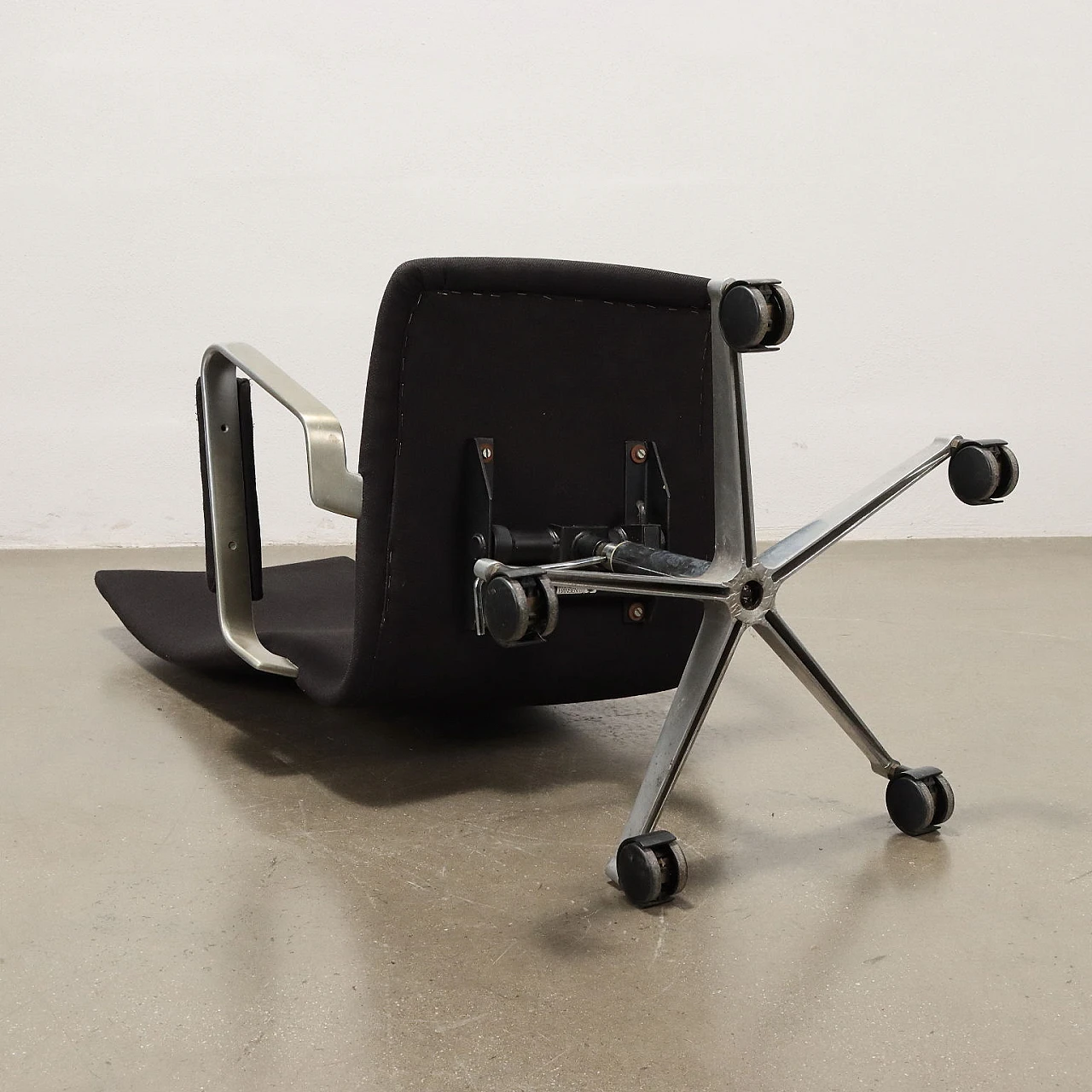 Sedia girevole Oxford di Arne Jacobsen per Fritz Hansen, anni '80 9