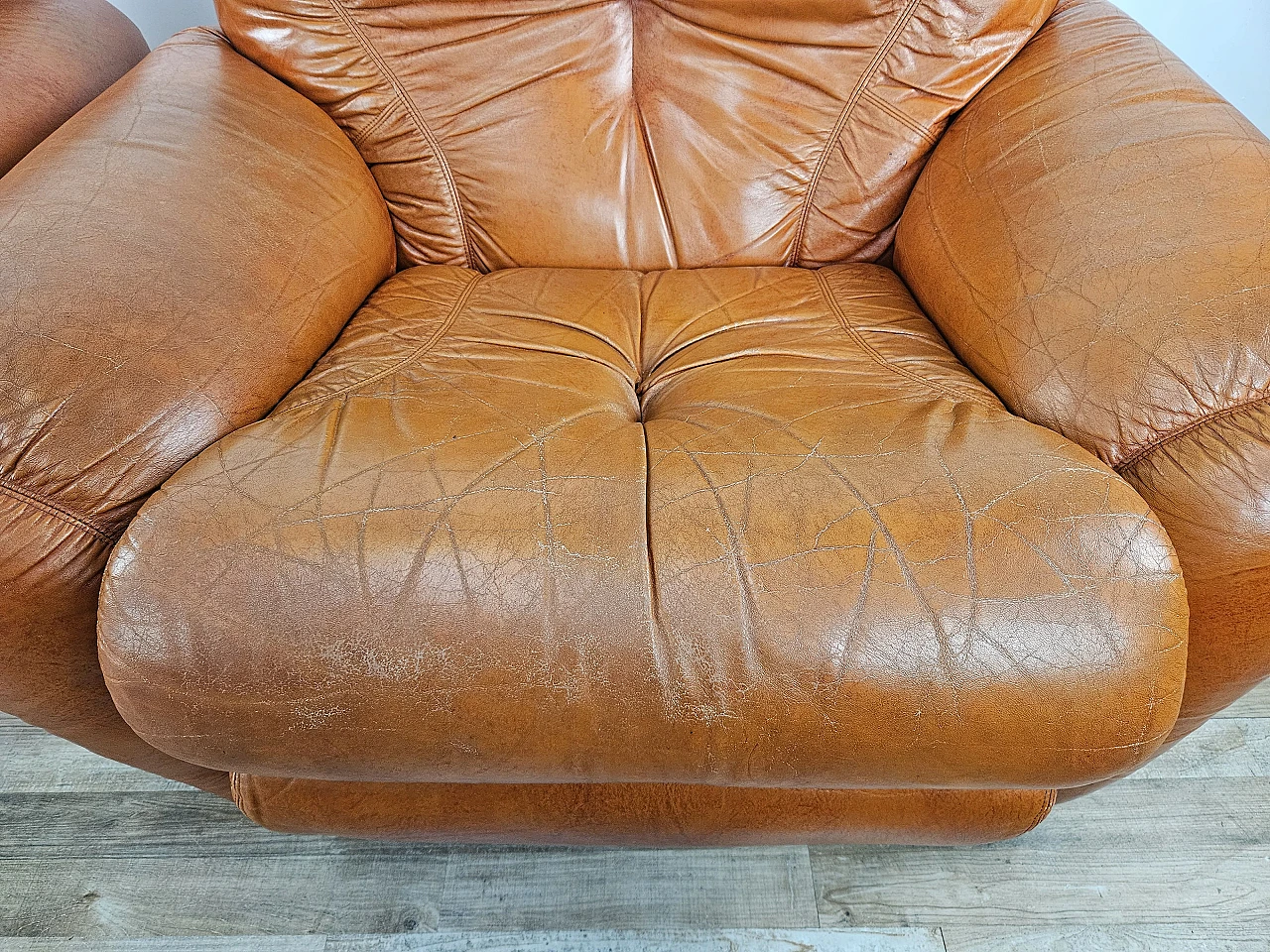 Club armchairs in leather, 70s 18