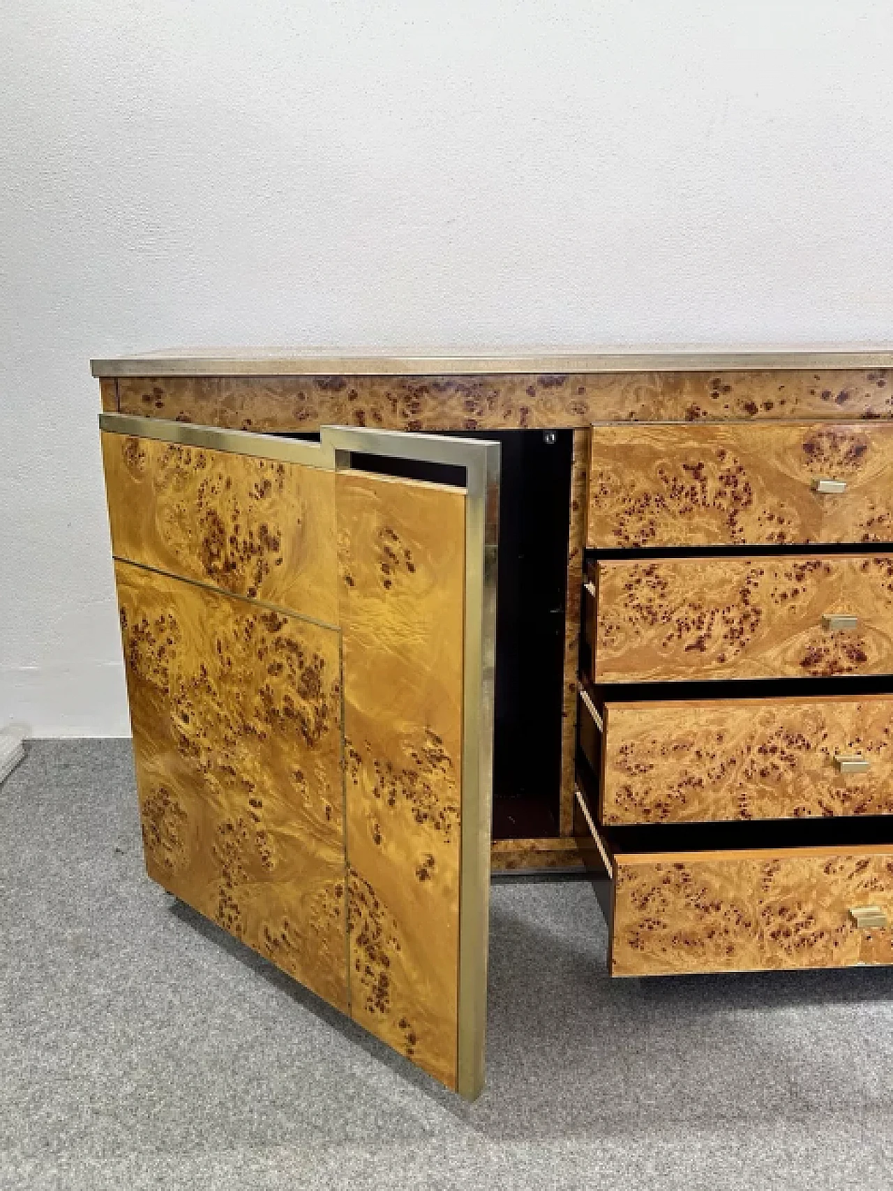 Sideboard in chrome and briarwood in the style of Willy Rizzo, 1970s 5