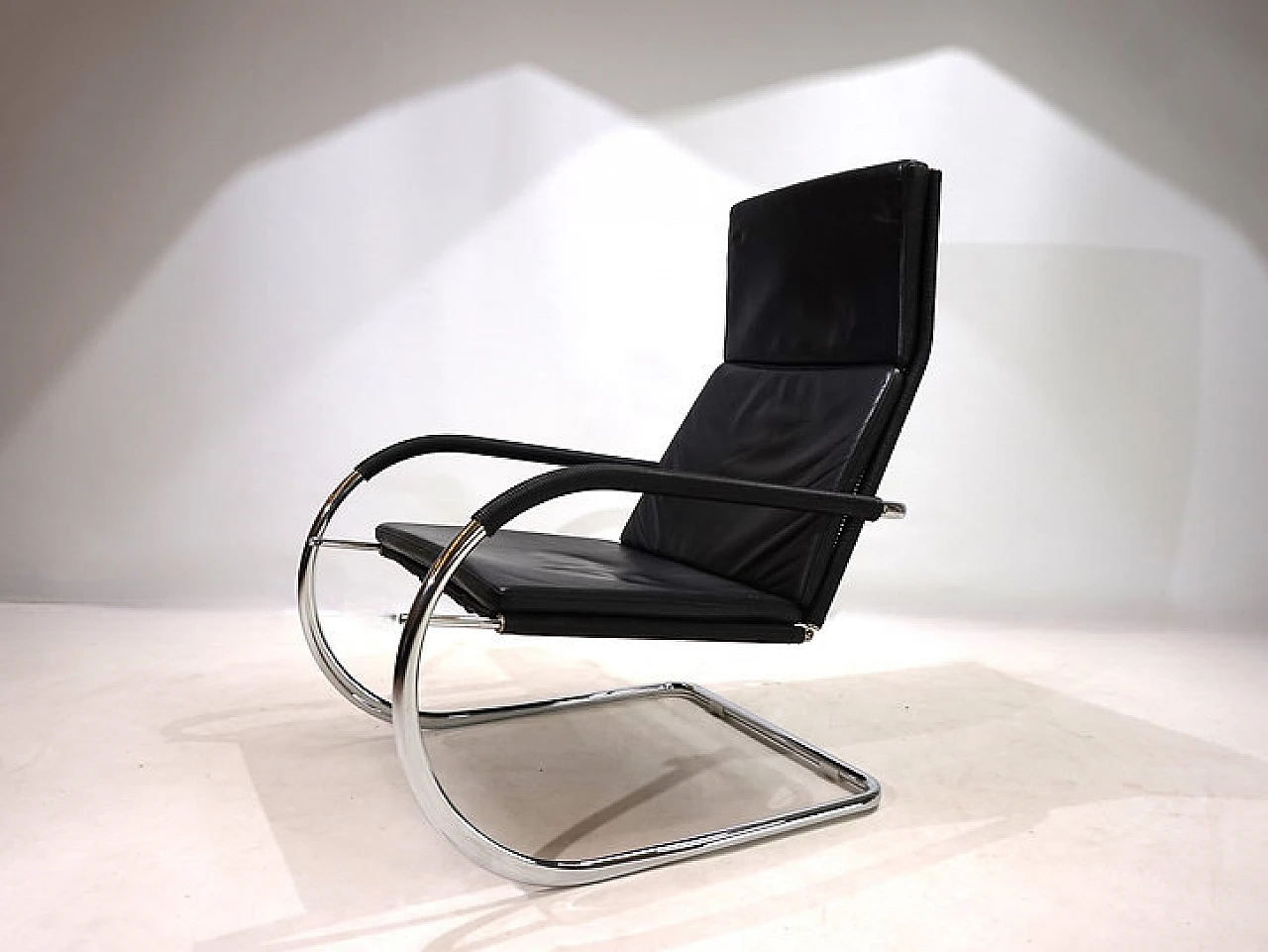 Tecta D35 Kinetic Bauhaus leather armchair by Anton Lorenz, 1920s 11