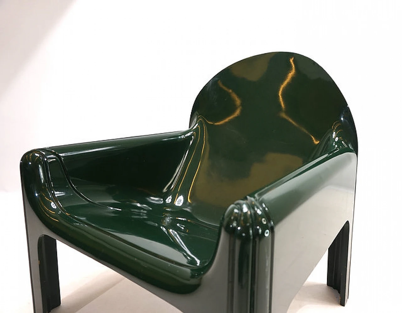 Poltrona in plastica Kartell 4794 di Gae Aulenti, anni '70 2