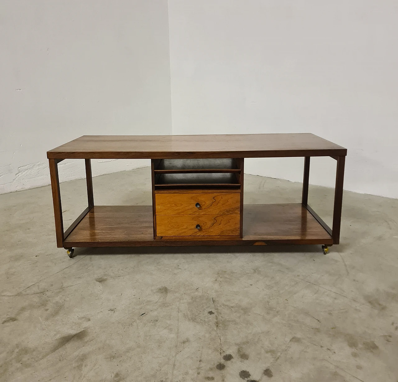 Coffee table attributed to Carlo De Carli, 1960s 1