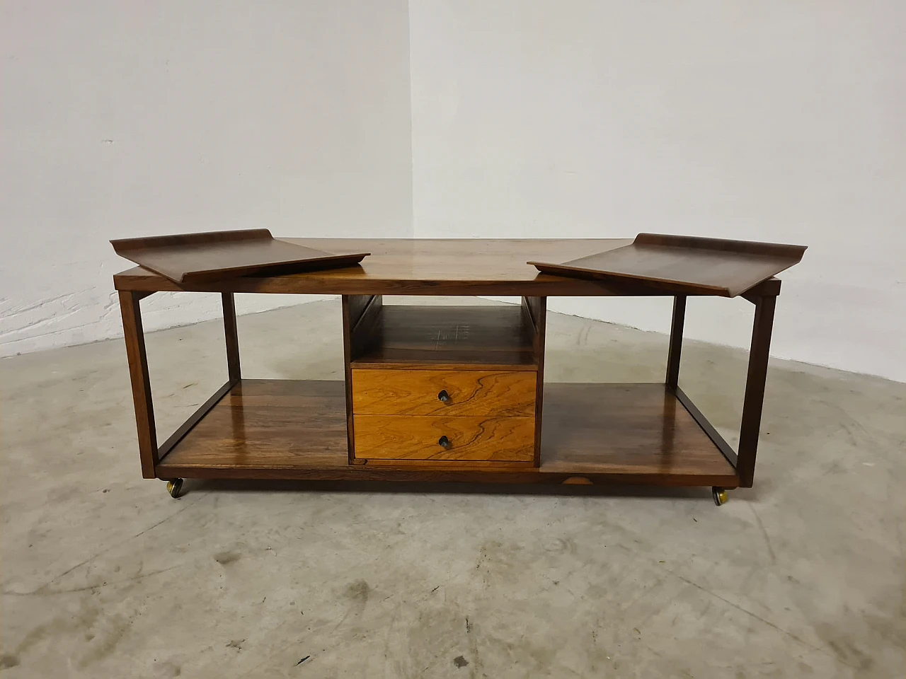 Coffee table attributed to Carlo De Carli, 1960s 7