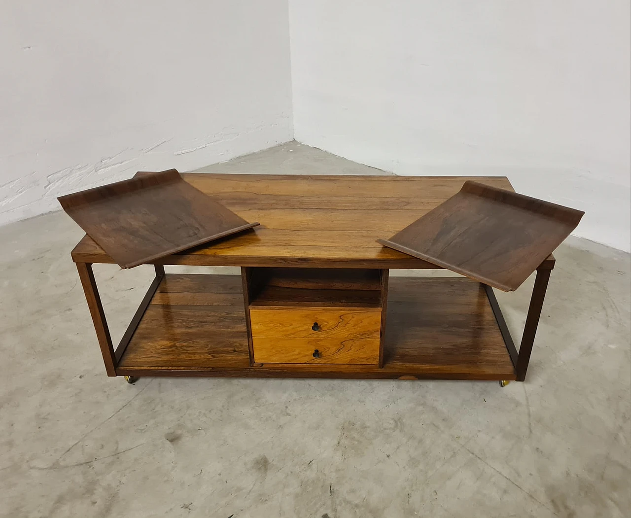 Coffee table attributed to Carlo De Carli, 1960s 8