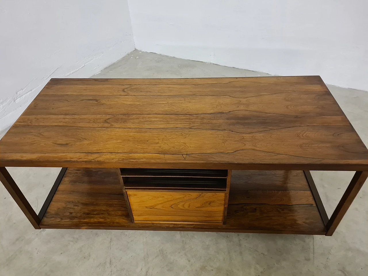 Coffee table attributed to Carlo De Carli, 1960s 17