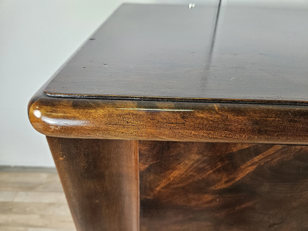 Art Deco sideboard in walnut root, 40s 11