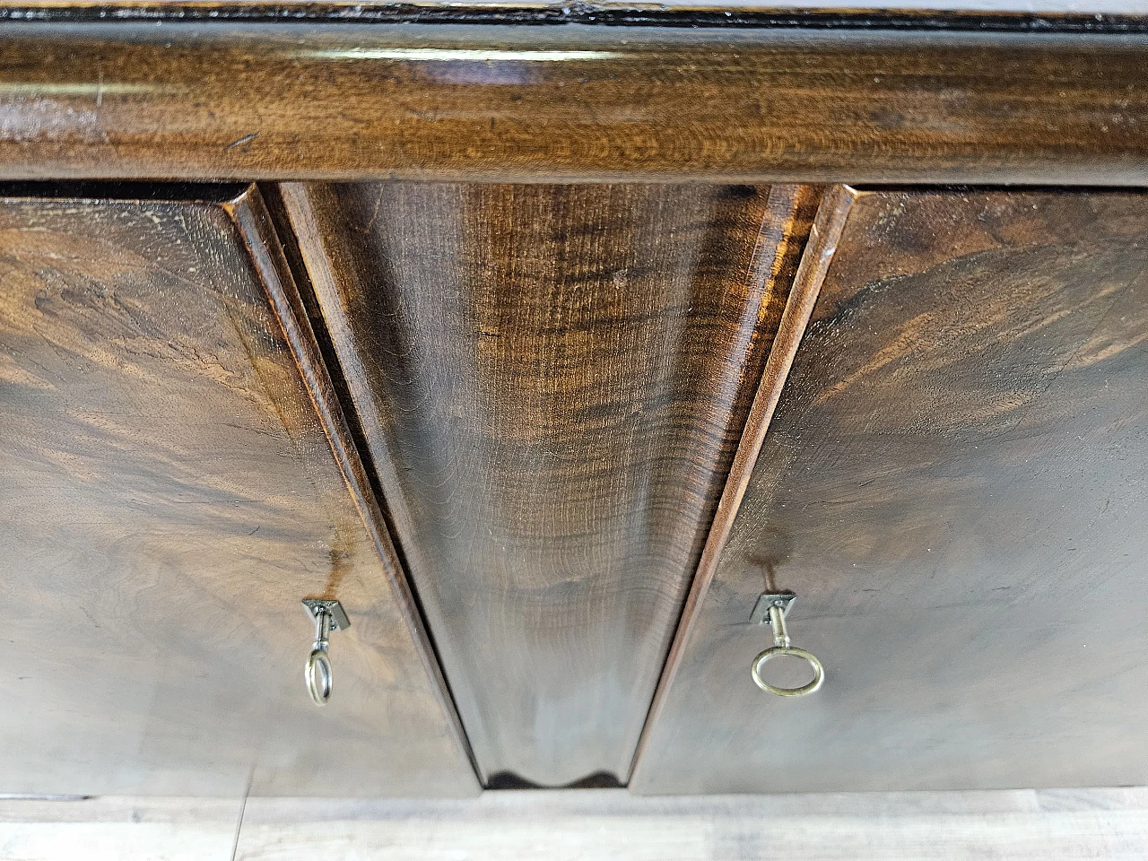 Art Deco sideboard in walnut root, 40s 14