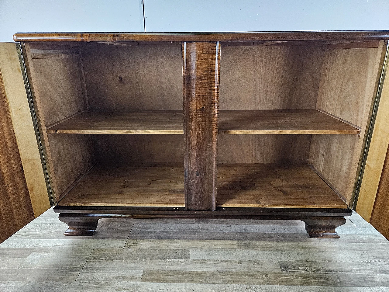 Art Deco sideboard in walnut root, 40s 17