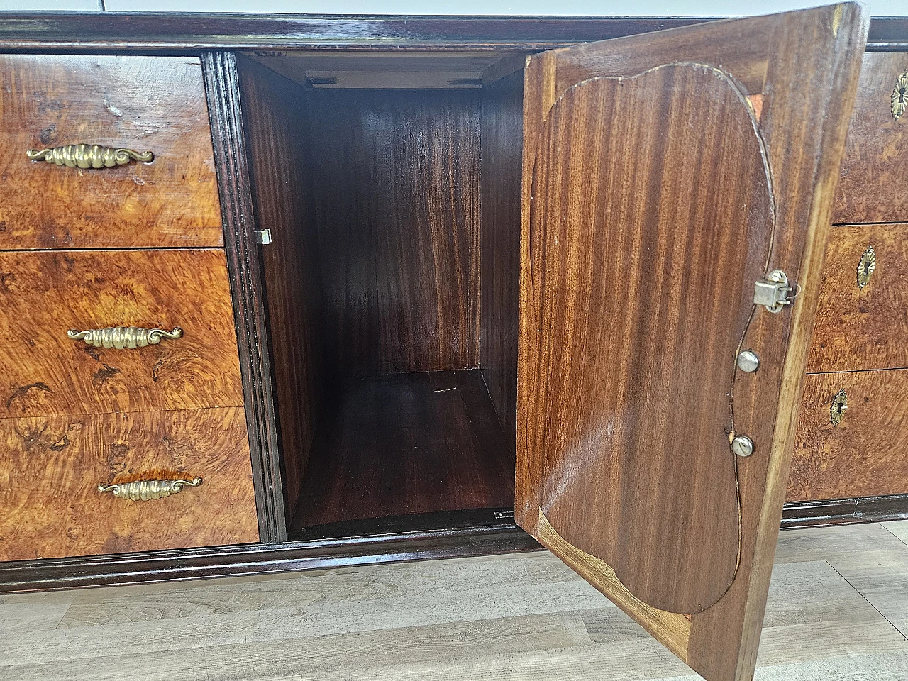 Credenza Art Decò in radica di mogano con intarsi in acero, anni '50 23