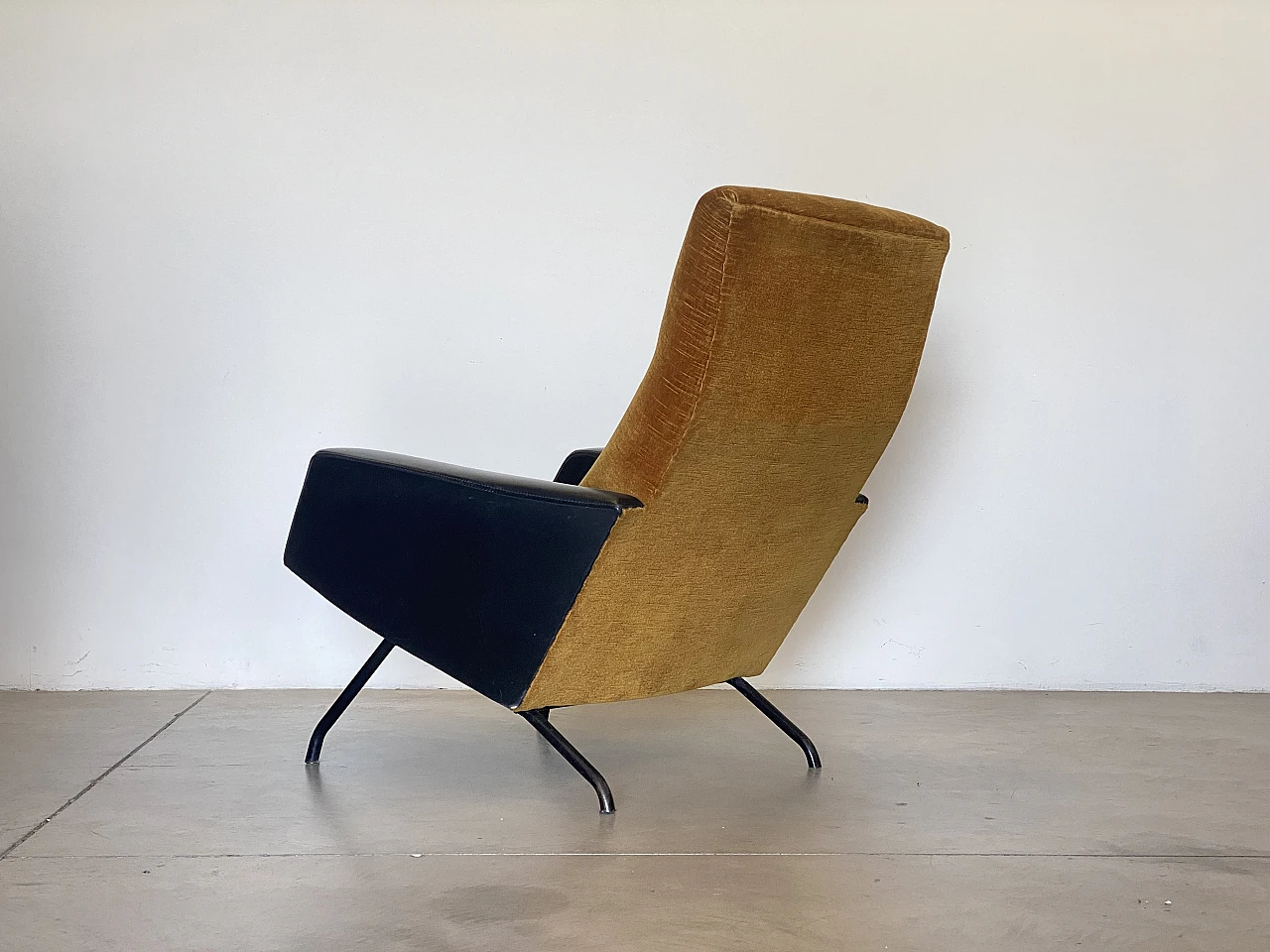 Coppia di poltrone nello stile di Gio Ponti anni 60 13