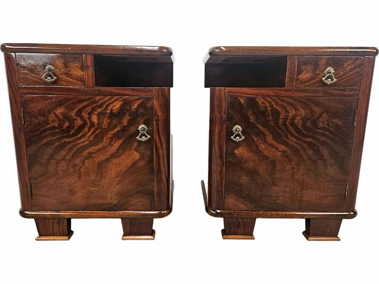 Pair of Art Deco bedside tables in briar with drawer 31