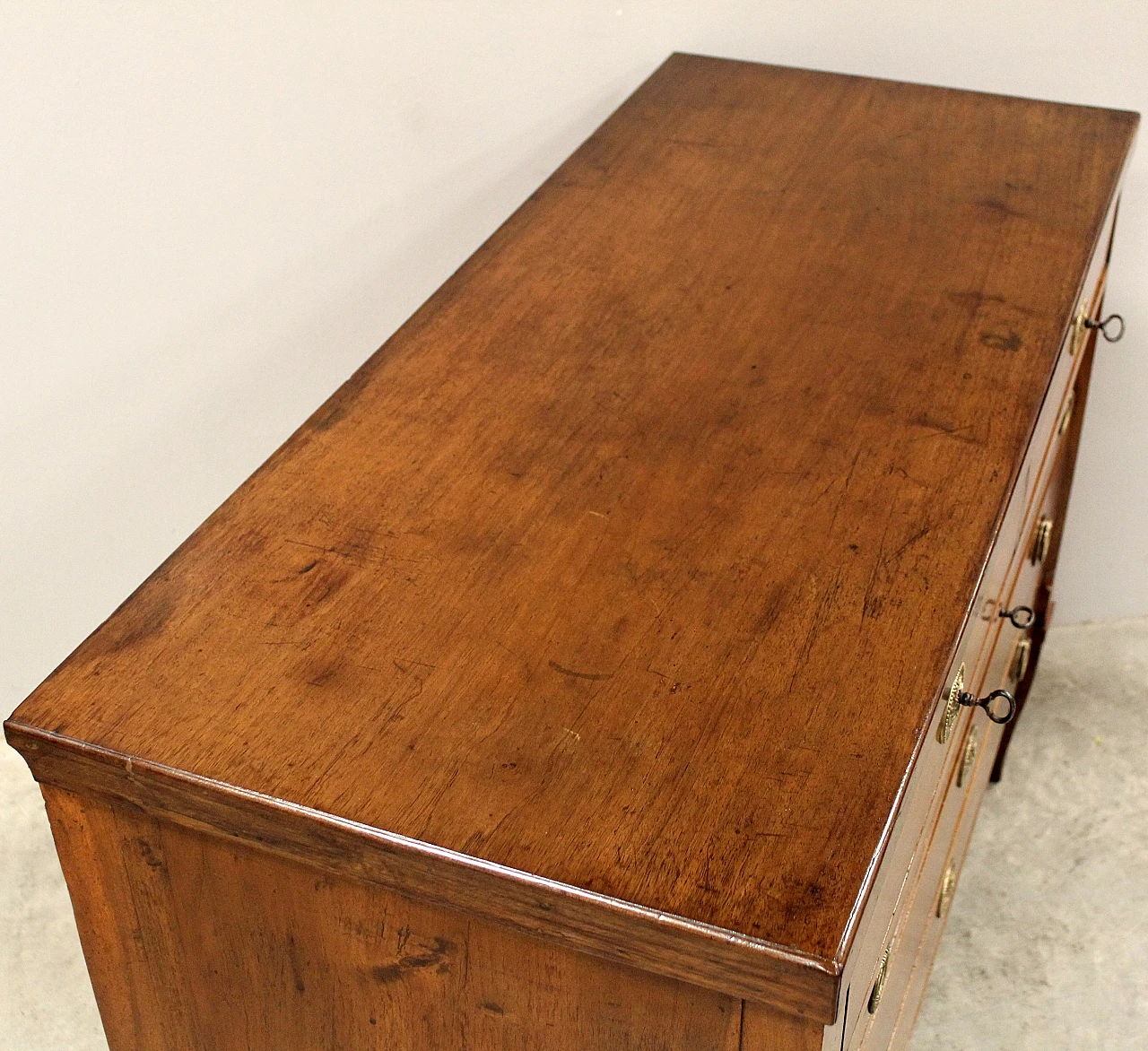 Direttorio chest of drawers Italian walnut,  18th century 7