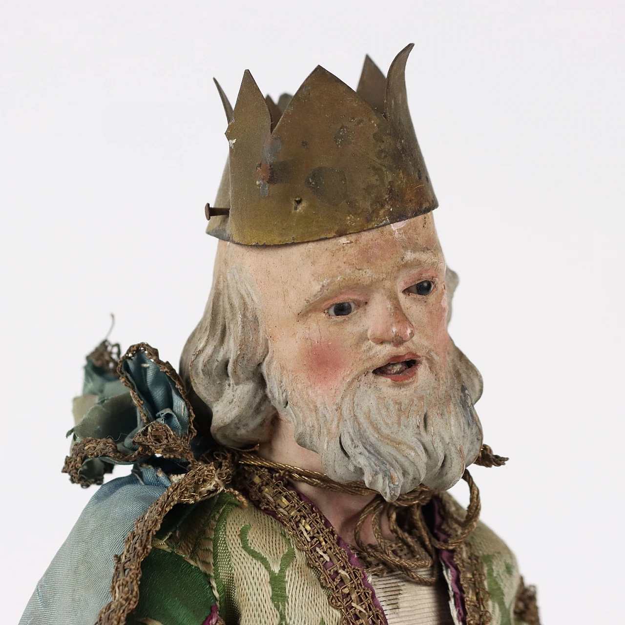 Wooden statue of a king in a shrine, 19th century 3