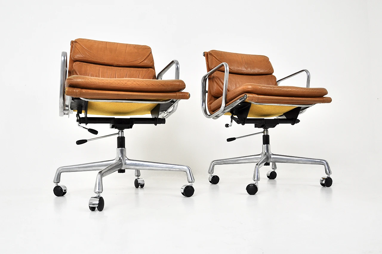 Soft Pad Chairs by Charles and Ray Eames for Herman Miller, 1970s 7