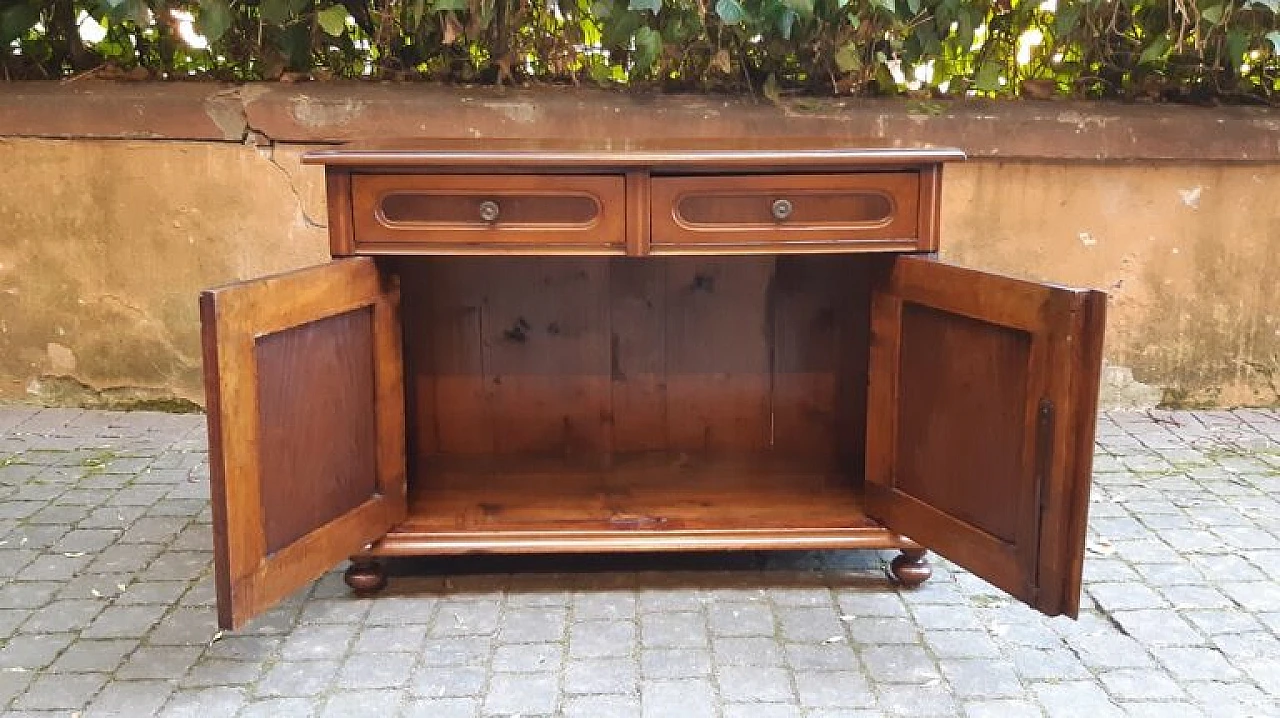 Walnut panelled sideboard, 19th century 9