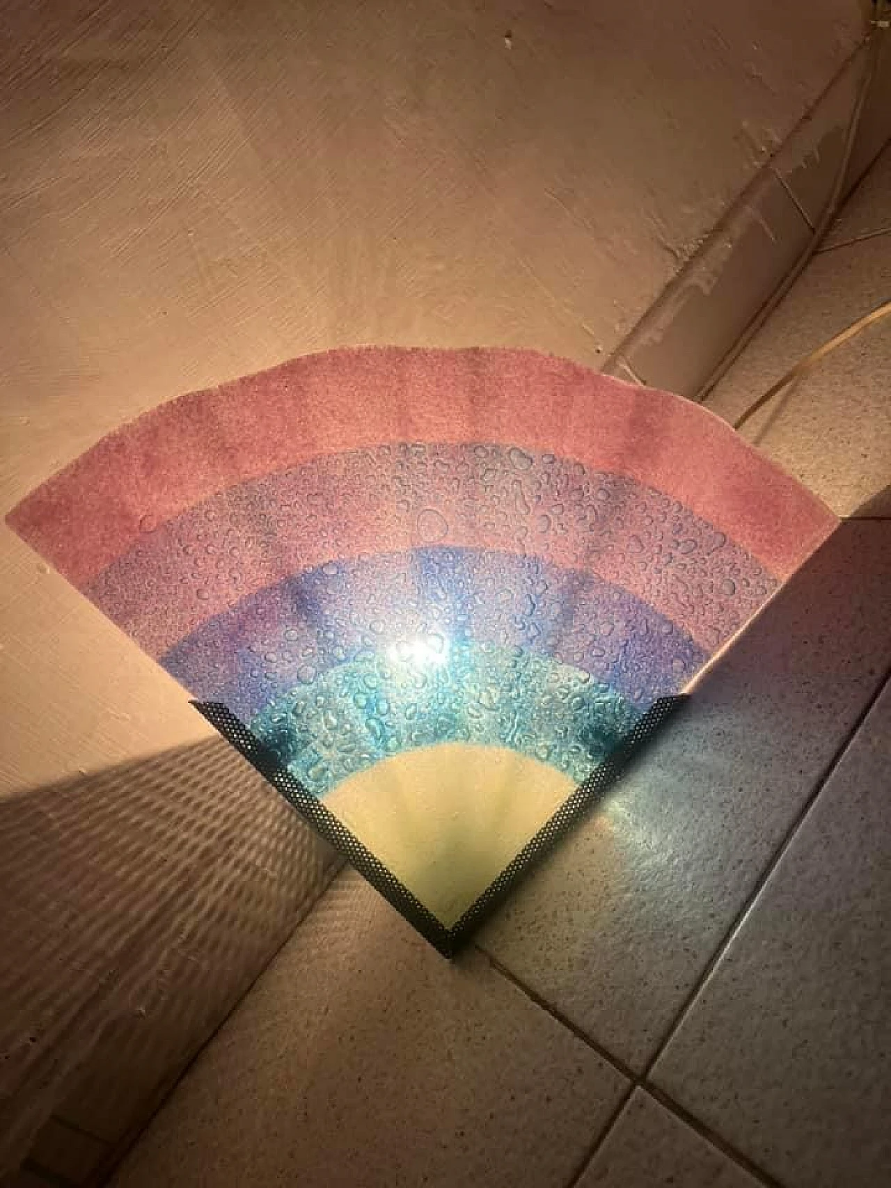 Fan zone wall light 1