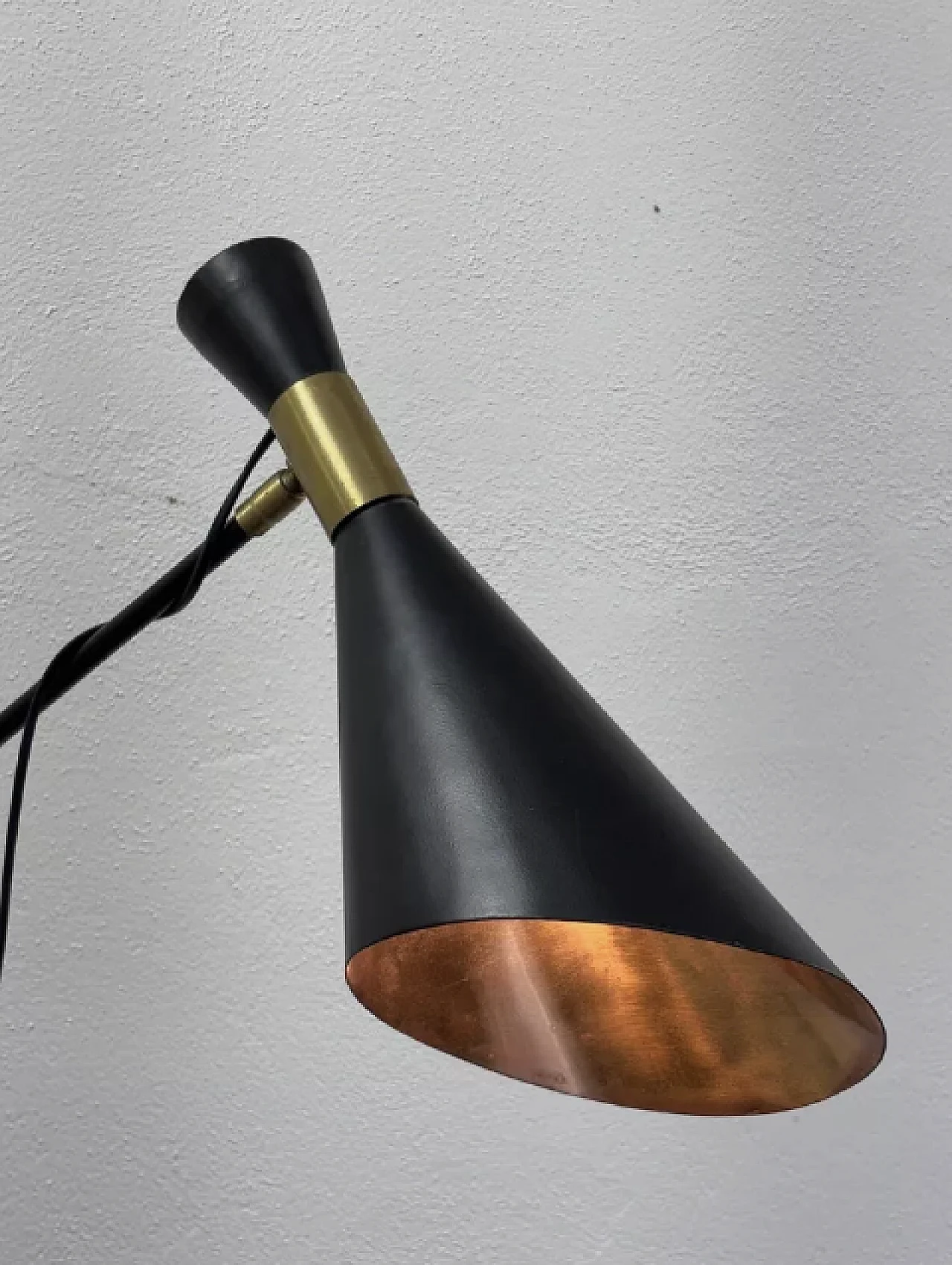 Giuseppe Ostuni style metal and brass floor lamp, 1950s 4