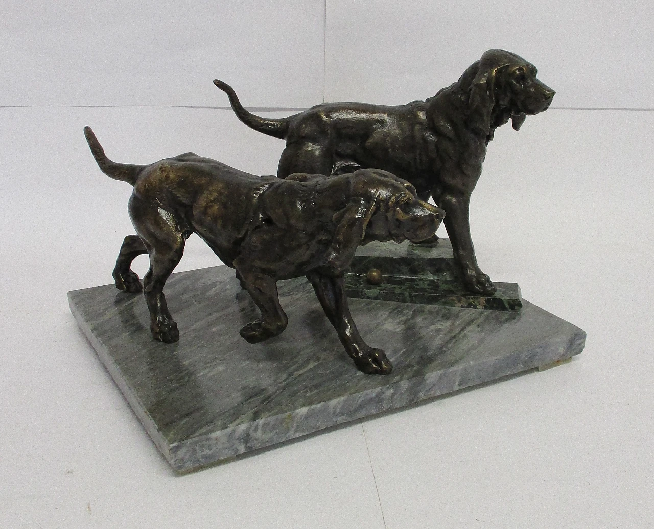 Cani da caccia, scultura in bronzo Deco, primi '900 1