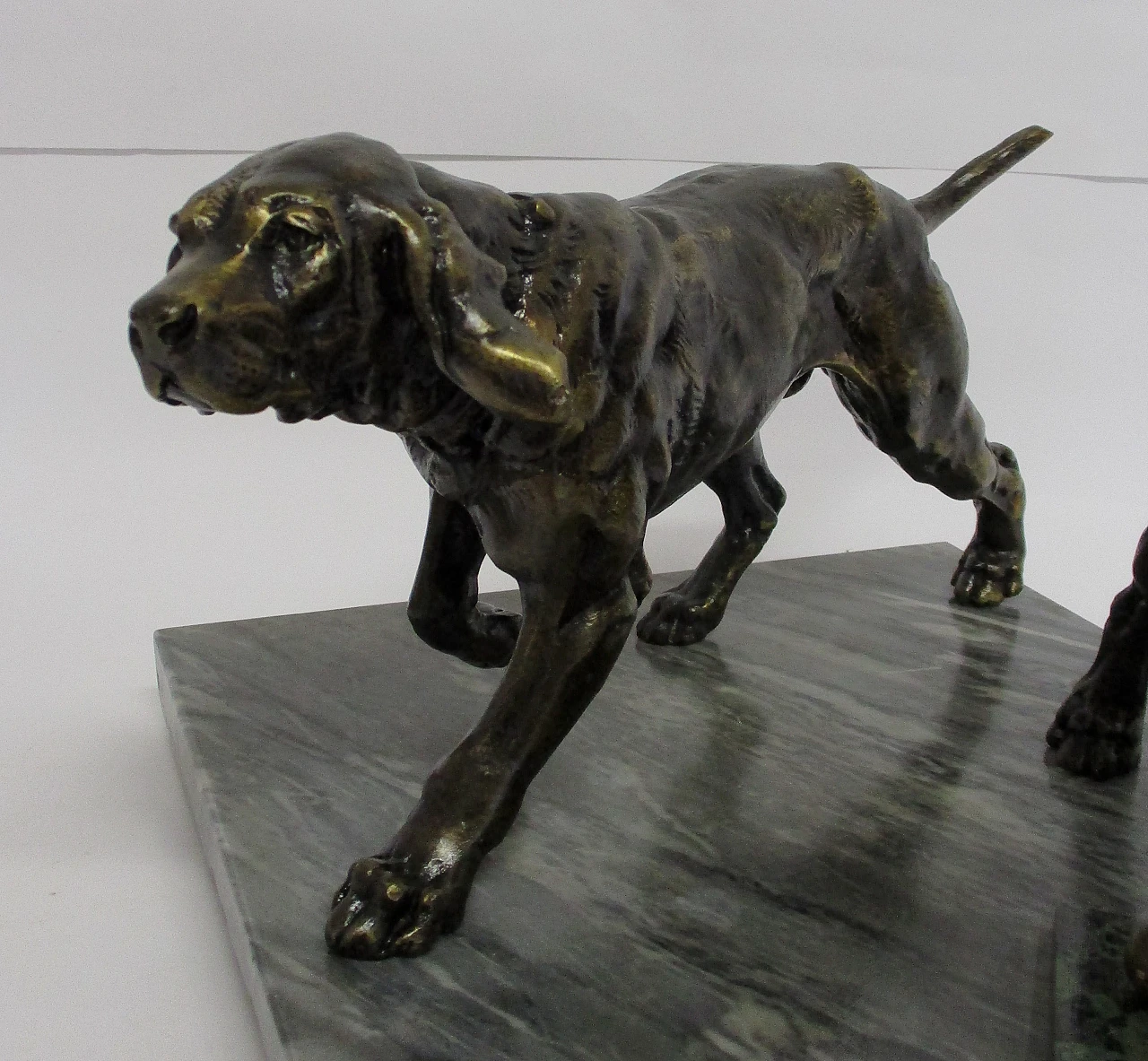 Cani da caccia, scultura in bronzo Deco, primi '900 8