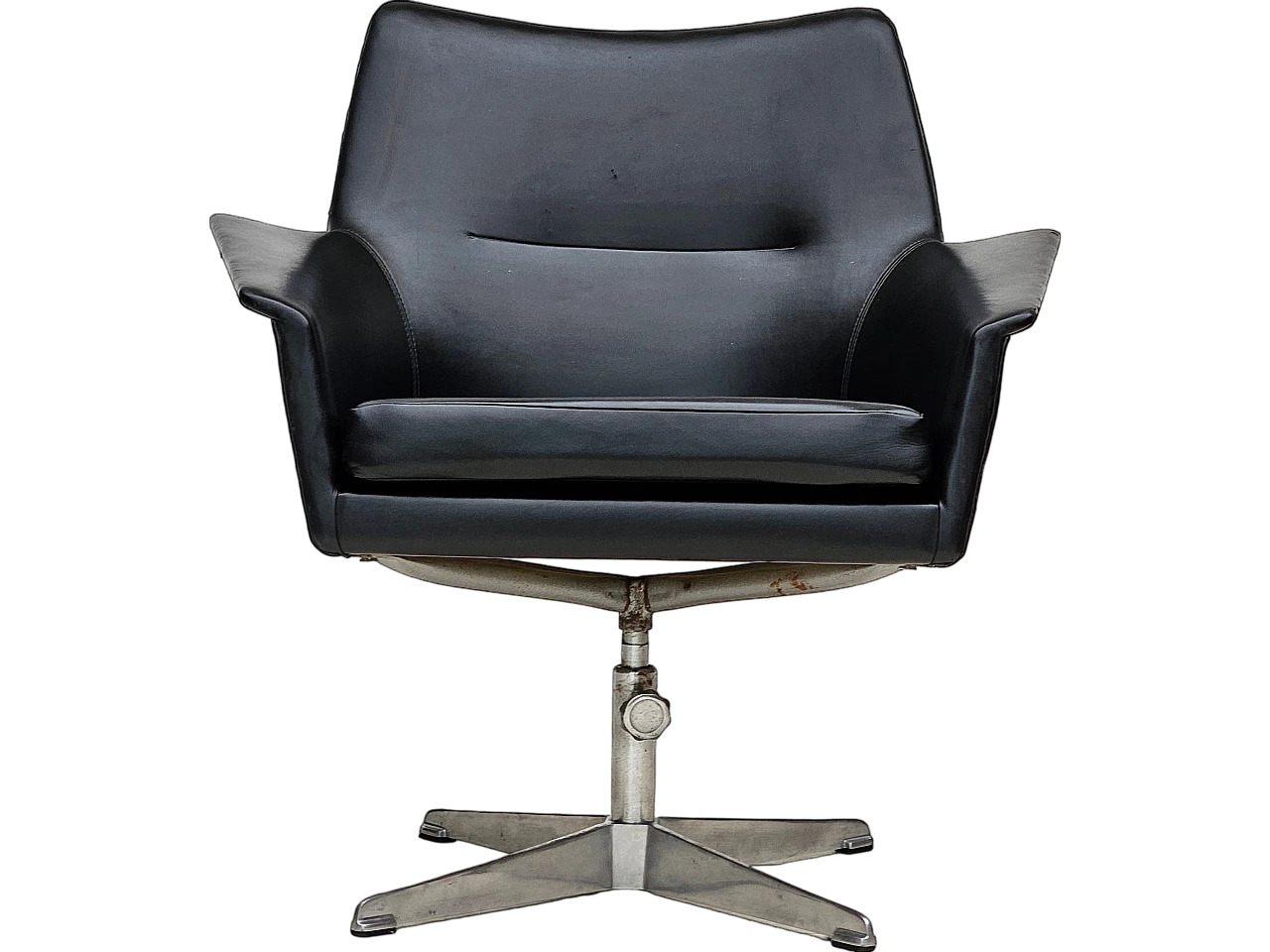 Scandinavian swivel chair, 1960s 18