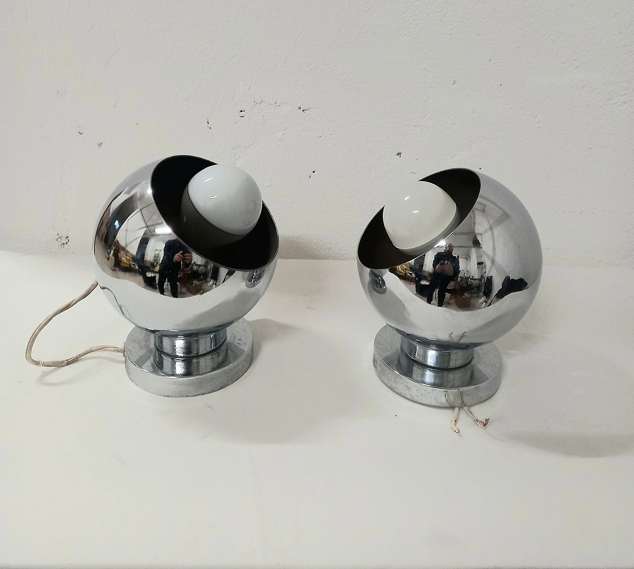 Pair of magnetic wall lamps from the 70s 1