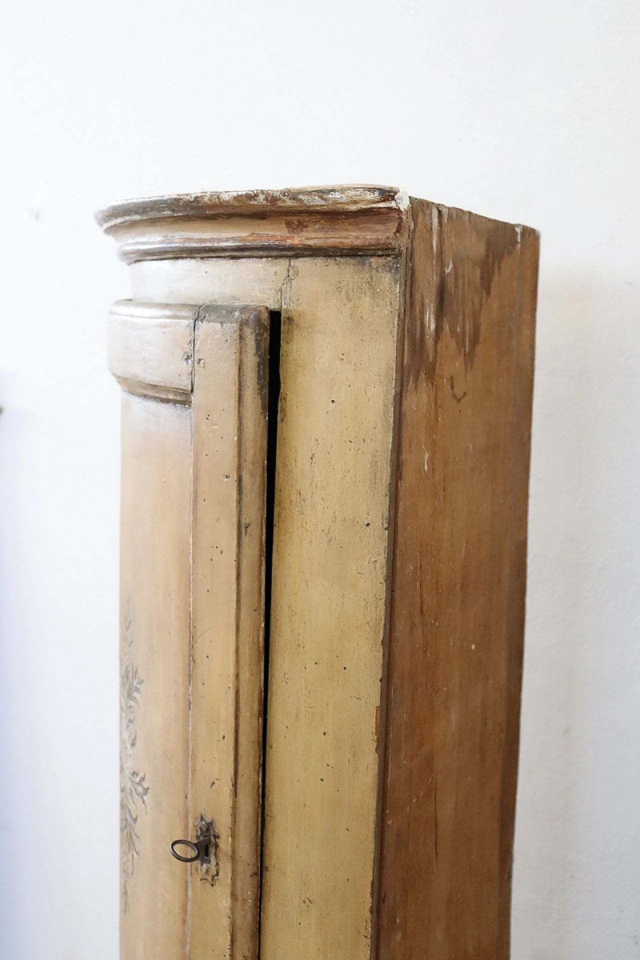 Pair of antique corner cupboards, Louis XV, 18th century 9