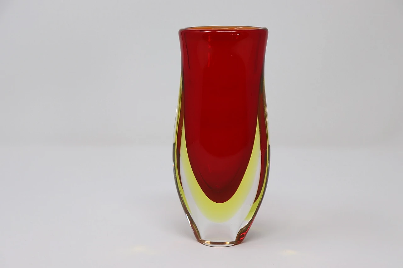 Red submerged glass vase, Murano, 1960s 4