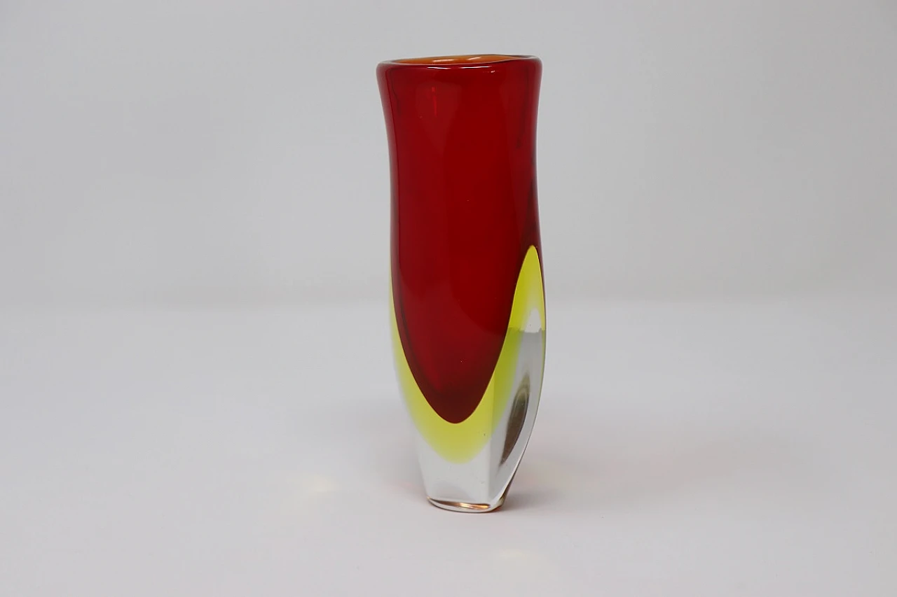 Red submerged glass vase, Murano, 1960s 5