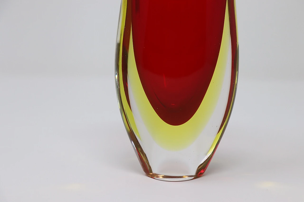 Red submerged glass vase, Murano, 1960s 7