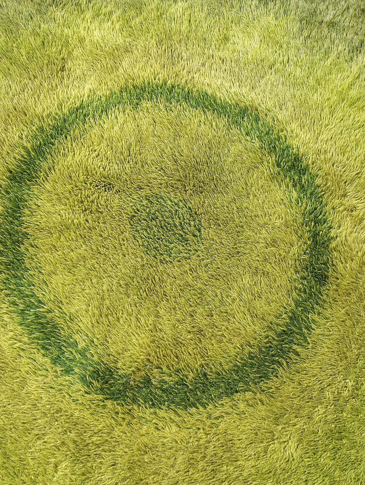 Green round rug Denmark 1970s Desso 7