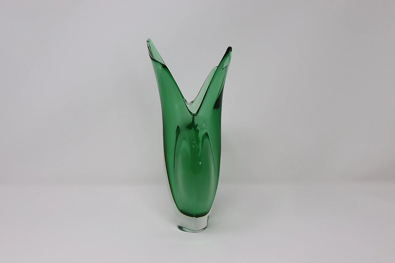 Detail of a green vase, Murano, 1960s 2