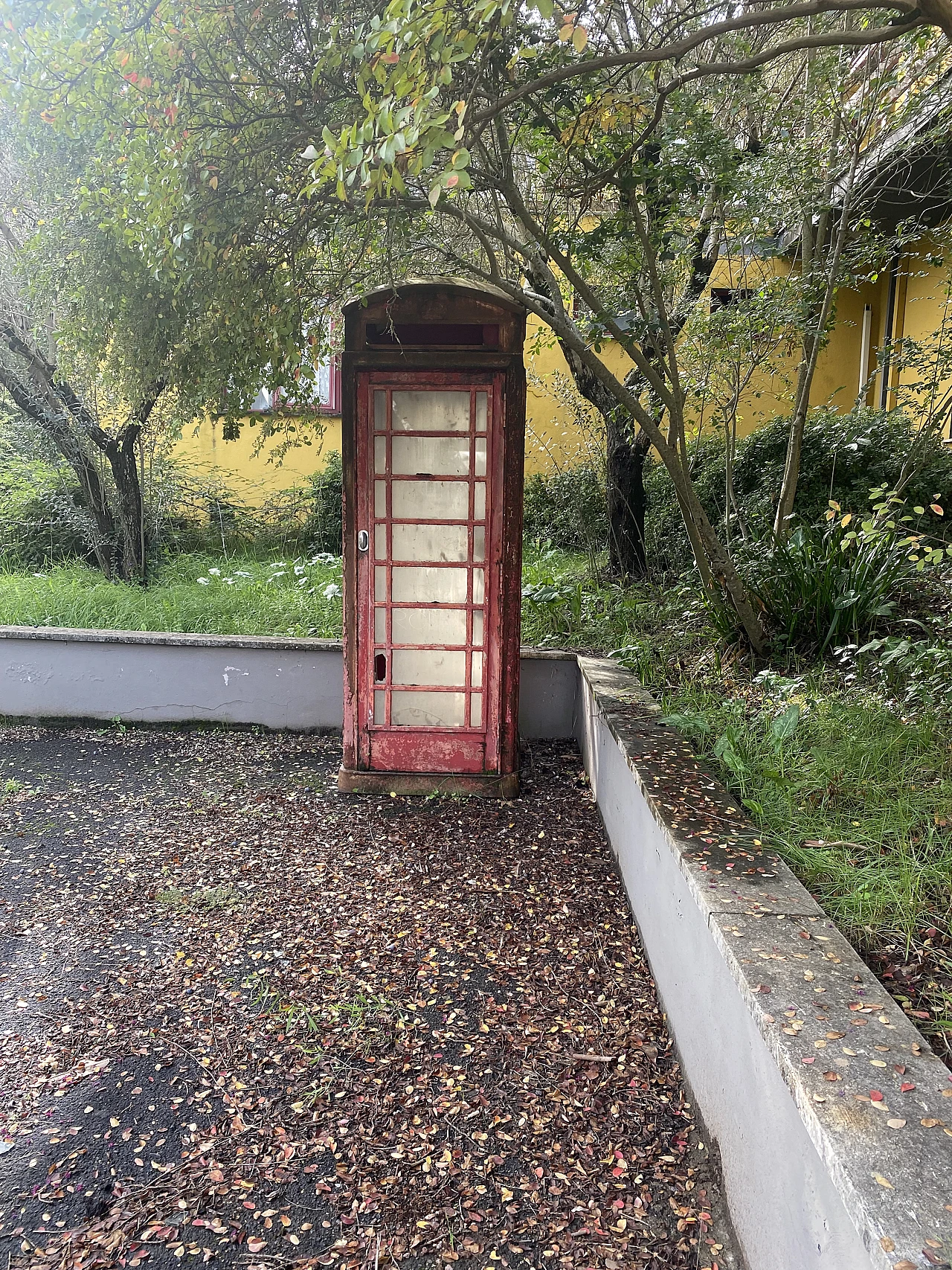 English telephone booth 1