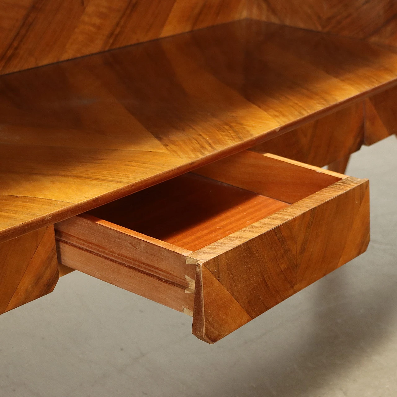 Wooden sideboard cabinet, late 20th century 7