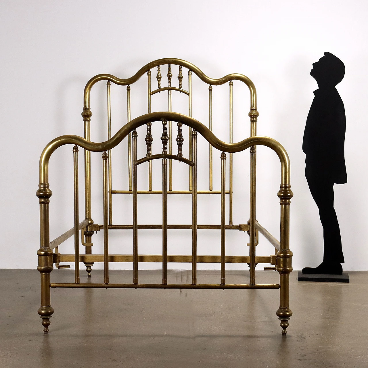 Antique brass bed, early 20th century 2