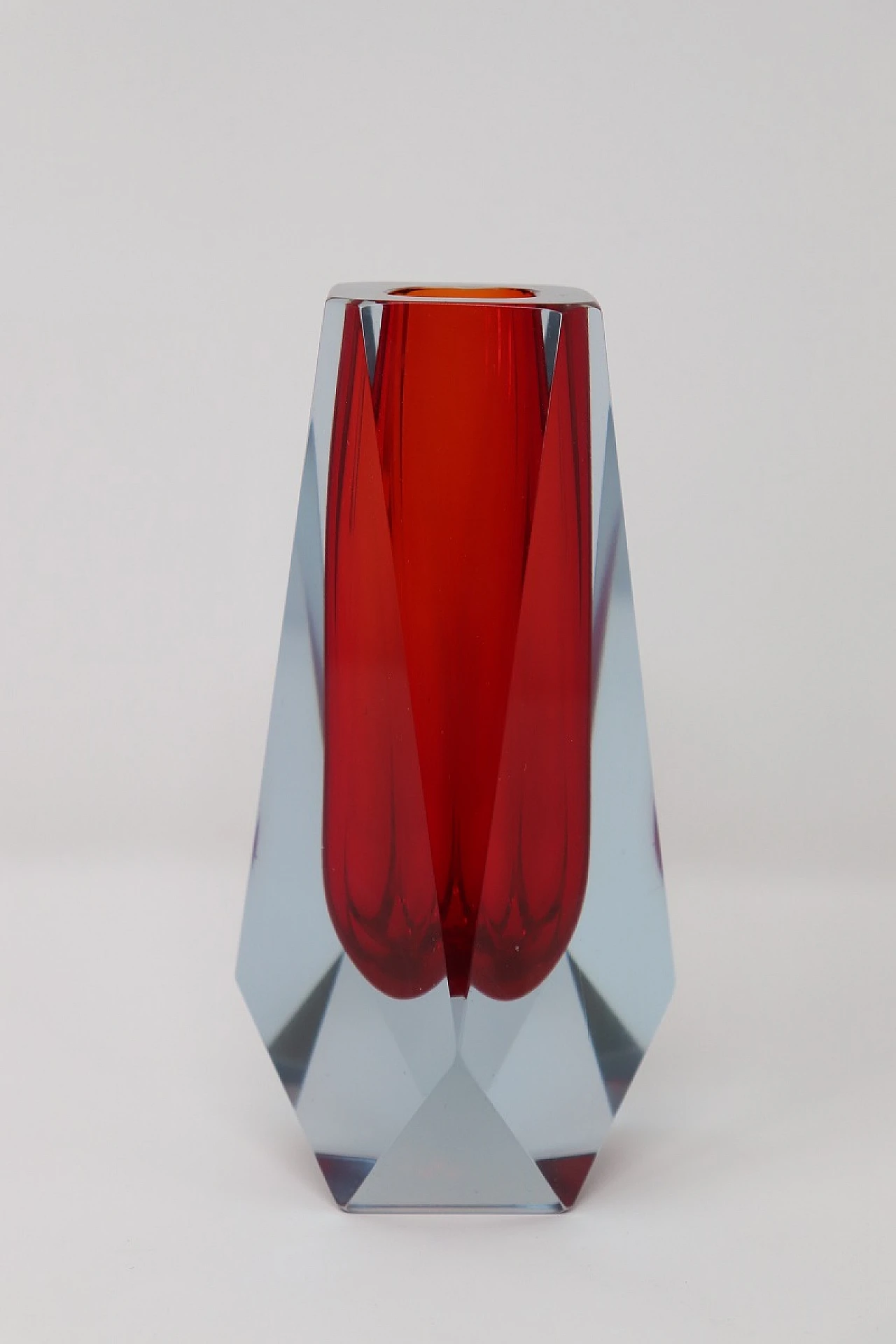 Intense red vase, Murano 1960s 2