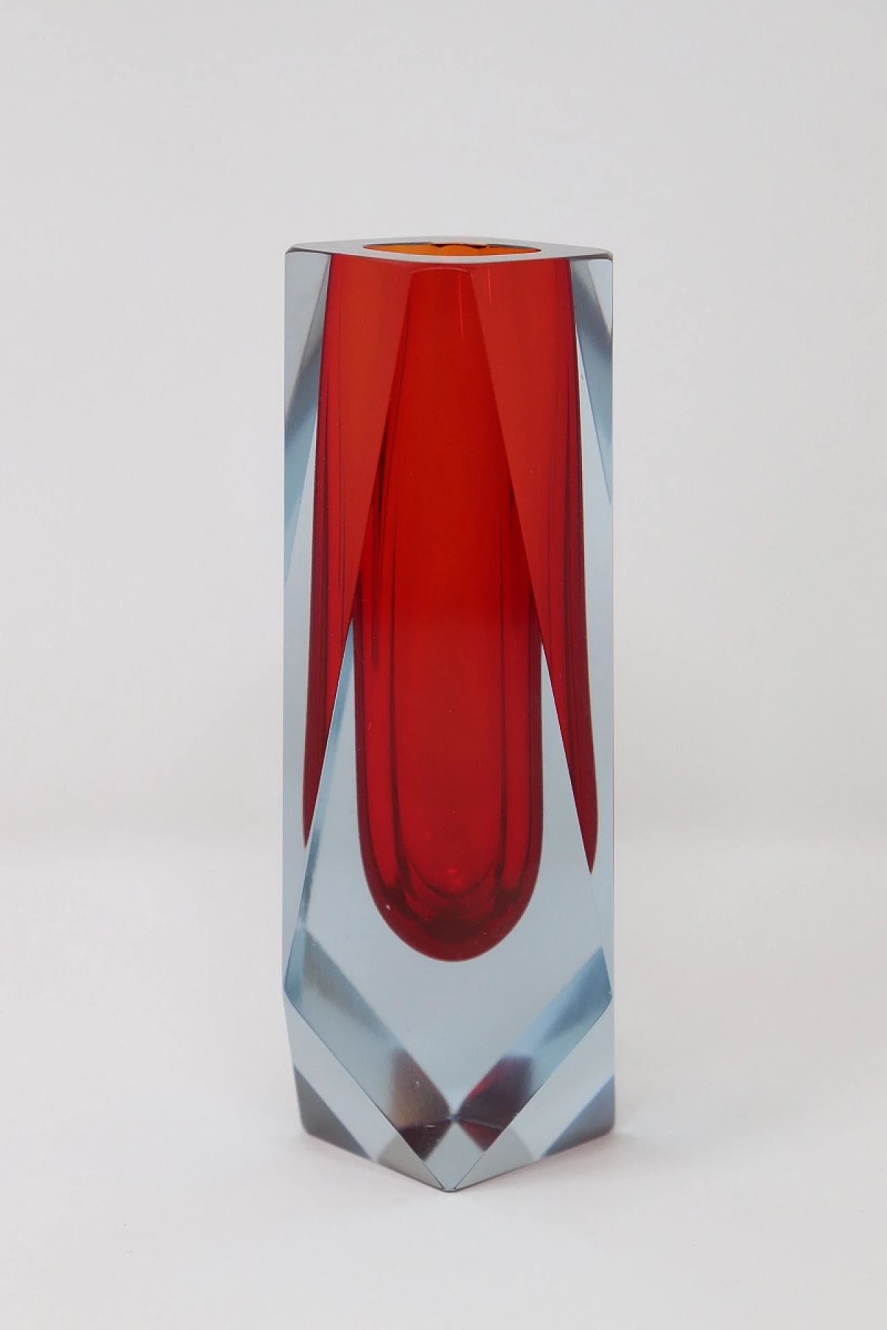 Intense red vase, Murano 1960s 3