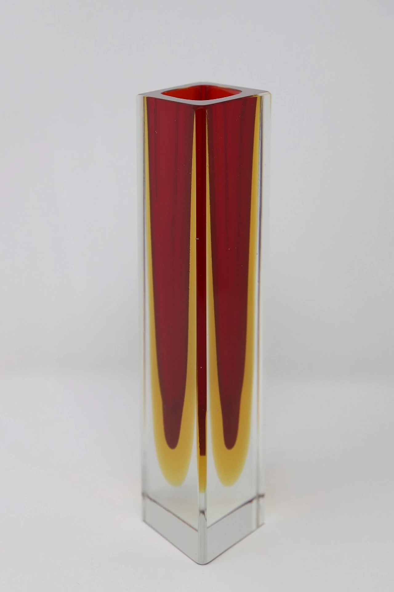 Red and yellow prism vase, Murano, 1970s 2