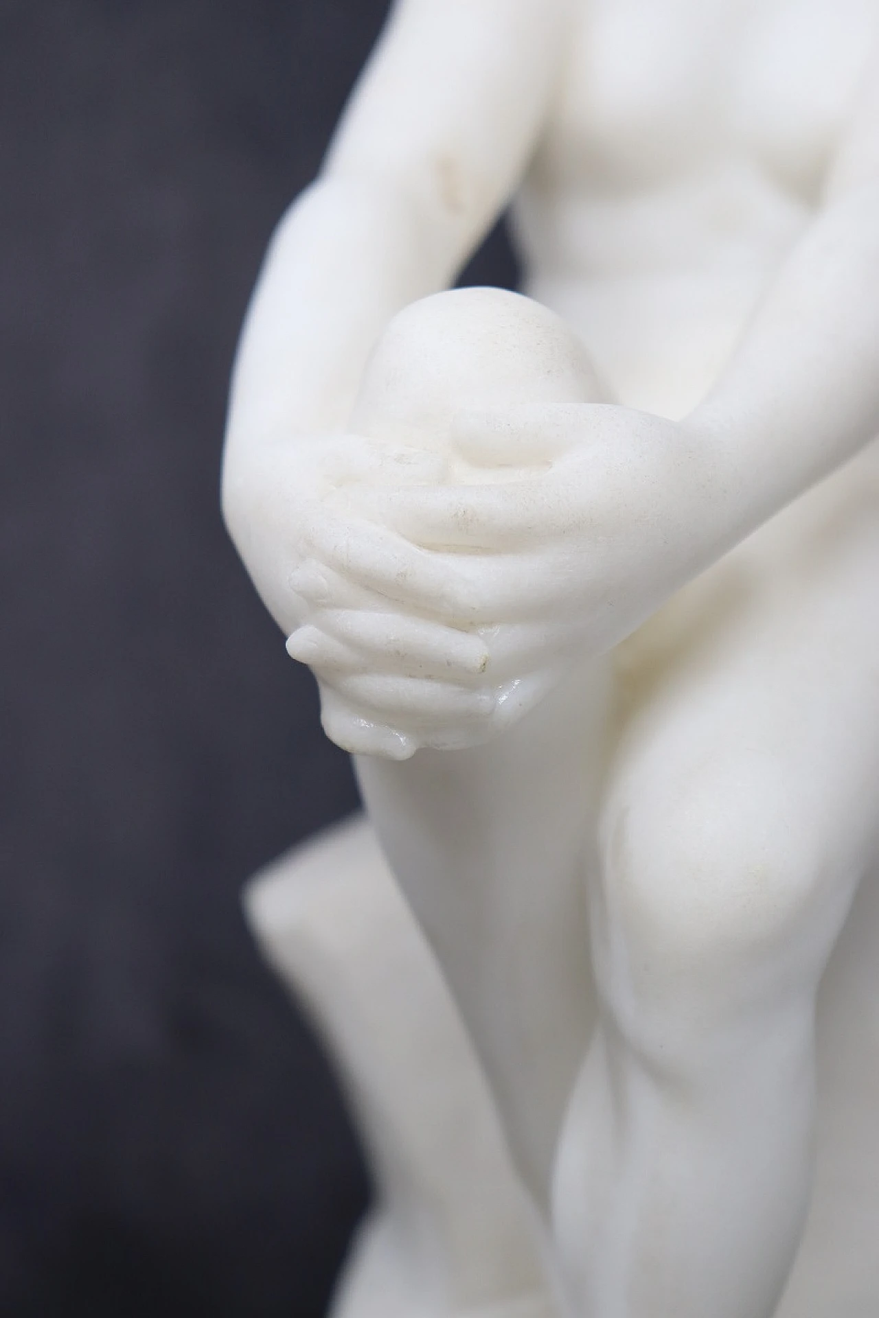 Nude woman, art deco sculpture in white marble, 30s 6