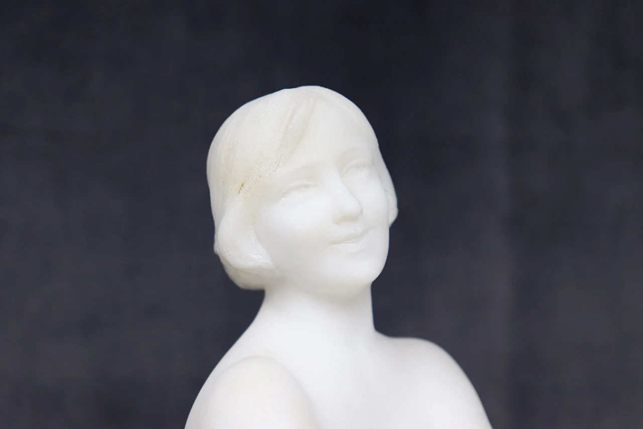 Nude woman, art deco sculpture in white marble, 30s 16