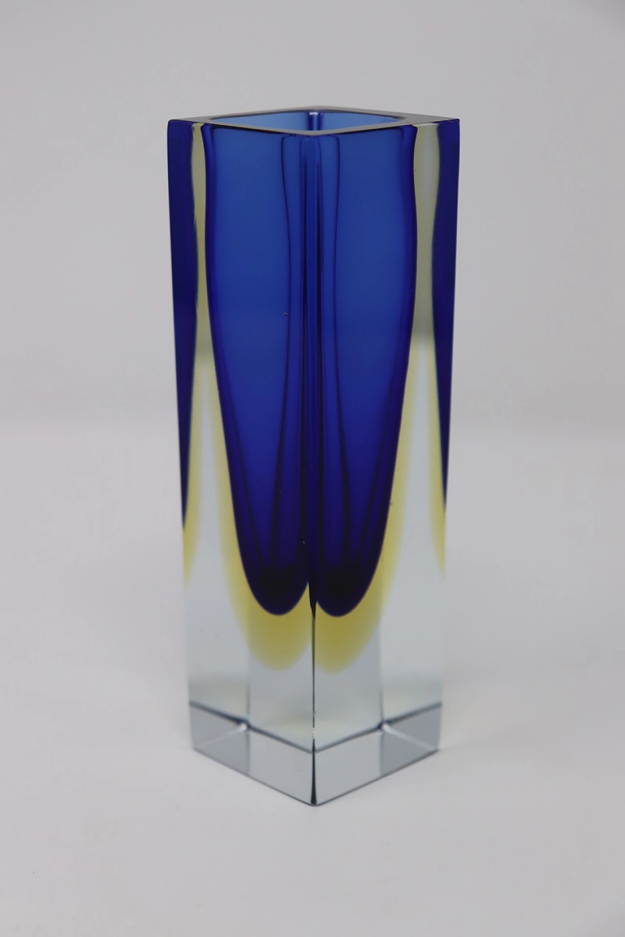 Small blue and yellow vase, 1970s 5