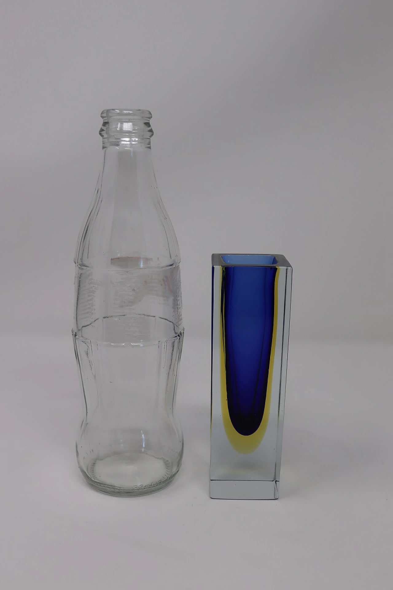 Small blue and yellow vase, 1970s 9