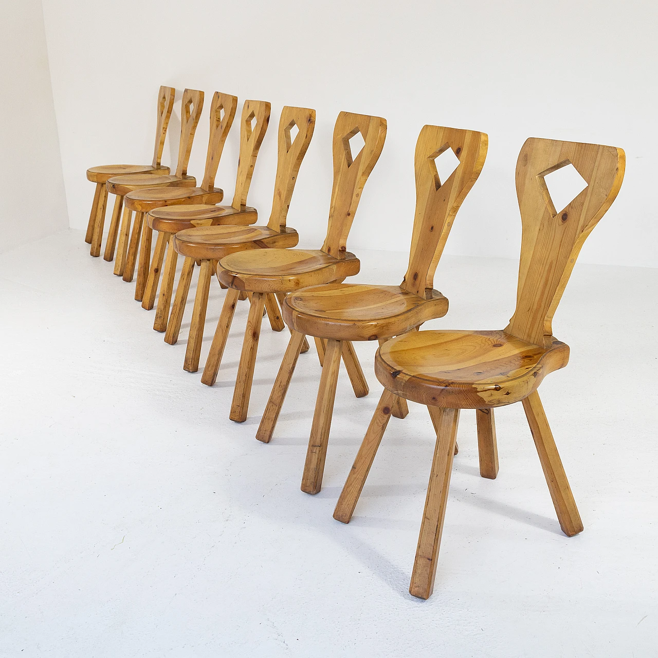 8 Chairs in pine wood, 1970s 4