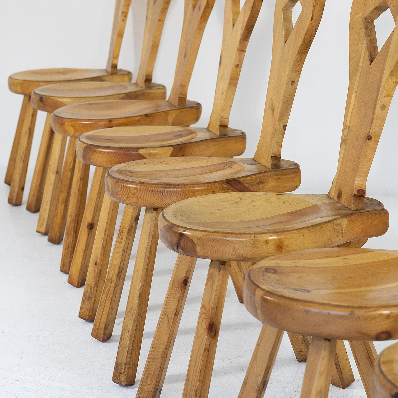 8 Chairs in pine wood, 1970s 5