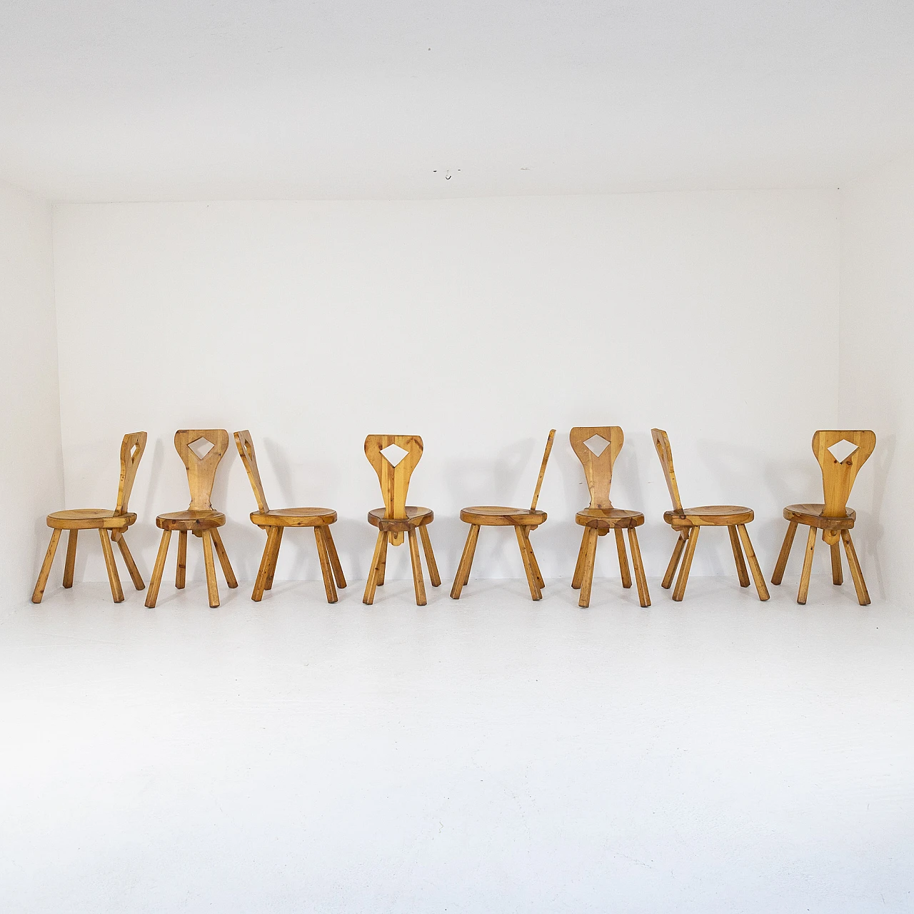 8 Chairs in pine wood, 1970s 6