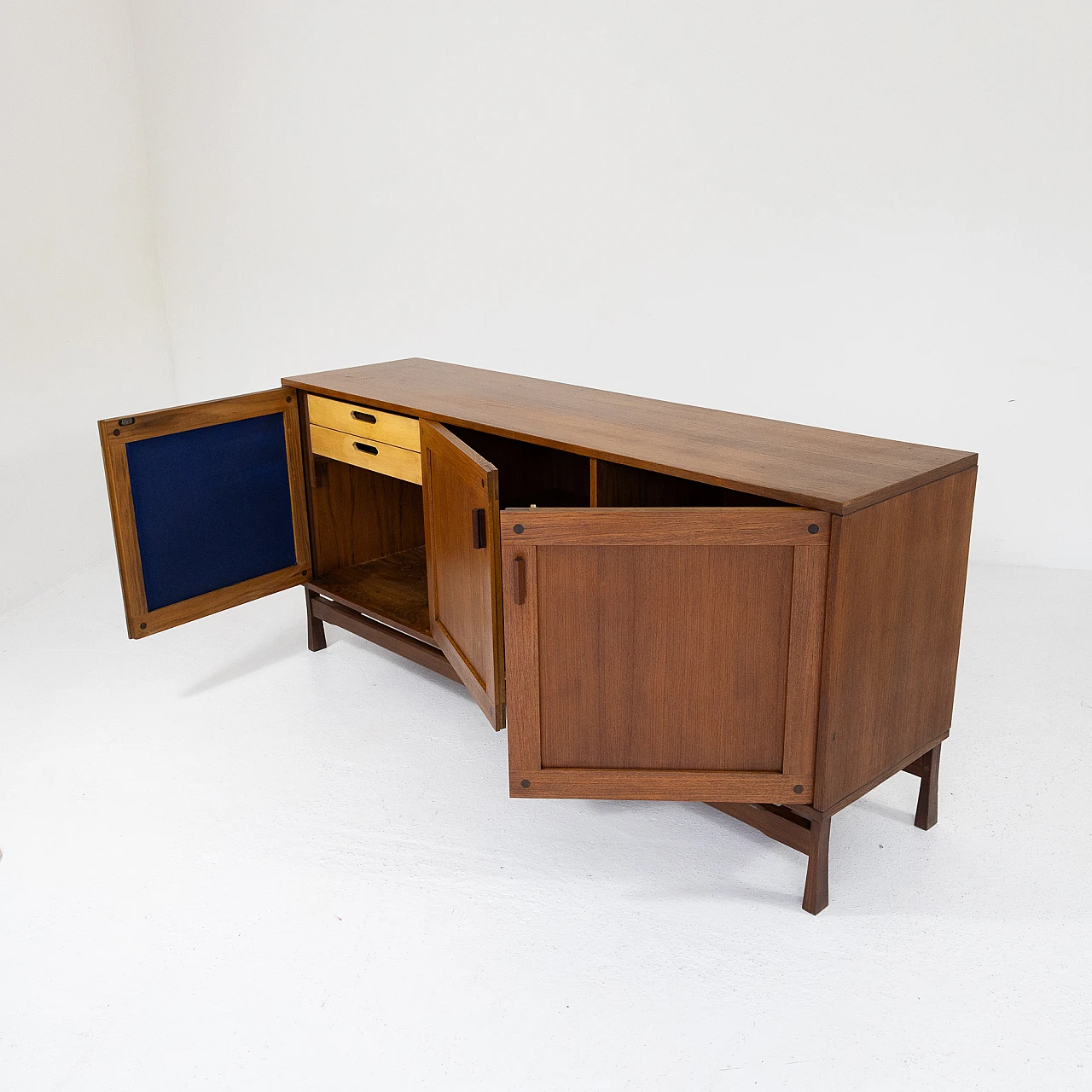 Teak wood sideboard from Saima, 1960s 8