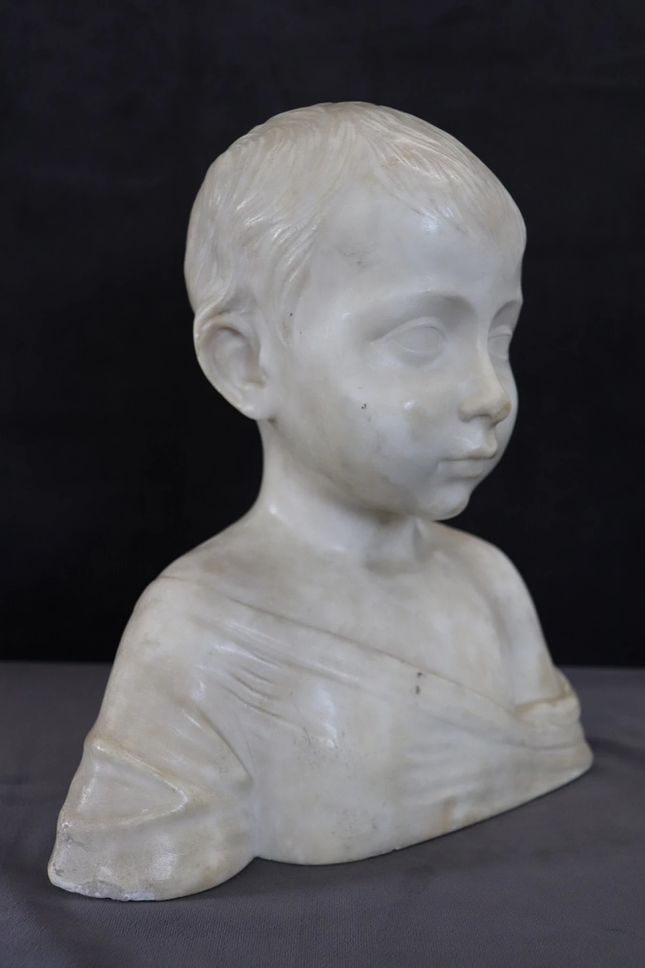 Marble sculpture, bust of a child 2