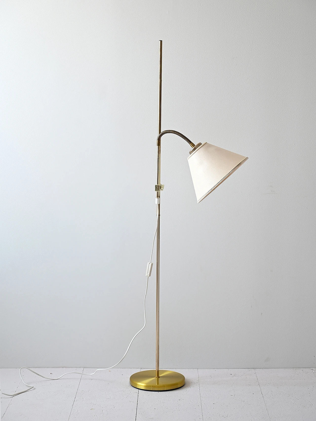 Retro floor lamp 4